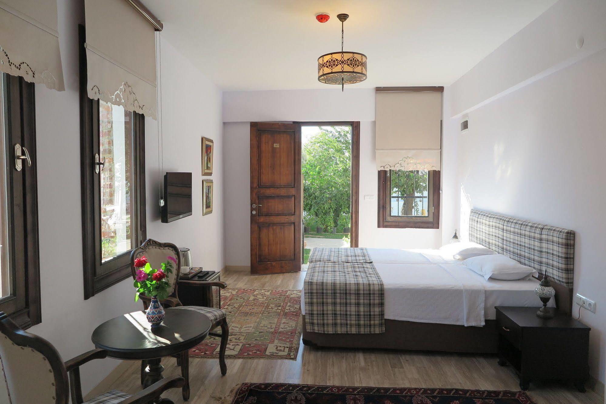 Livia Garden Hotel Selçuk Buitenkant foto